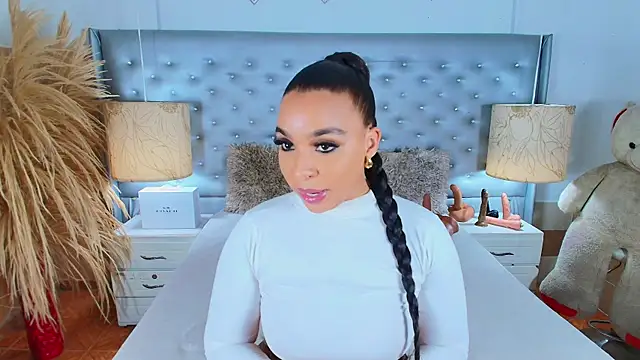 EileenBenzon online show from 03.15.25