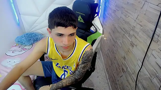 Brayan lopezz online show from 01.17.25