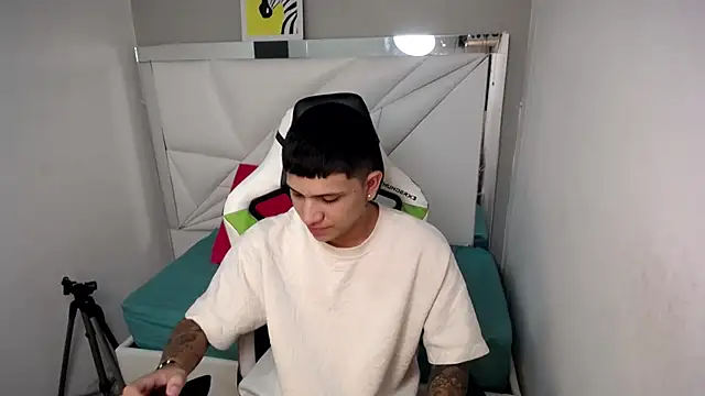 Brayan lopezz online show from 07.04.26