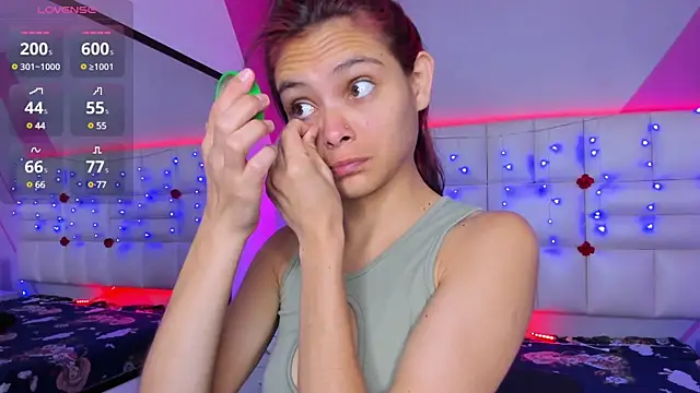 Snapshot of Salome_rouse1 chatting on 03.21.25 Salome rouse1 online show from 03.21.25