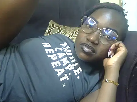 Chichii- online show from 03.04.25