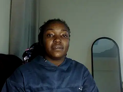 Snapshot of Chichii- chatting on 04.13.26 Chichii- online show from 04.13.26