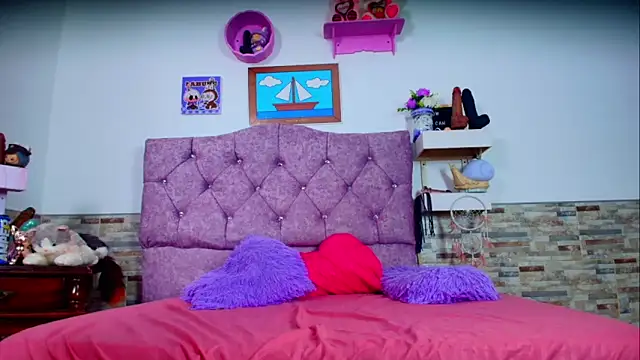 Melannytaylor online show from 09.27.25