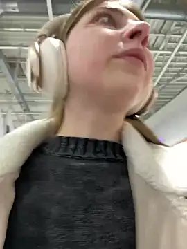 Sunny   Bunny online show from 01.15.25