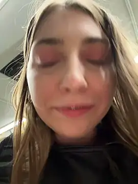 Sunny   Bunny online show from 03.04.25