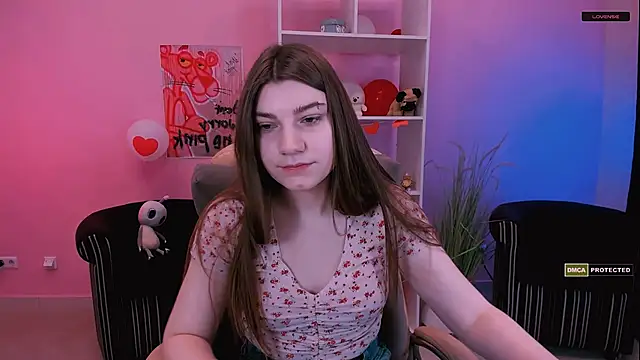 pure radiance1 online show from 03.06.25