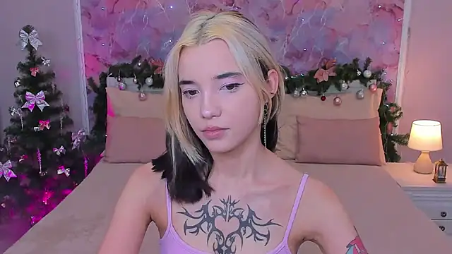 as1an girlfriend online show from 12.29.24