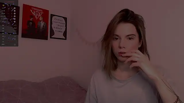 Snapshot of _ni_kiss chatting on 01.23.25 ni kiss online show from 01.23.25