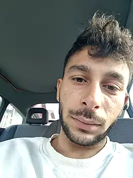 Snapshot of Iulianmarius12 chatting on 02.22.26 Iulianmarius12 online show from 02.22.26