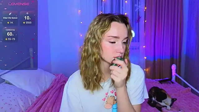 Wild Sophie  online show from 01.11.26