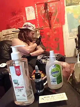 Ozomitro online show from 11.11.25