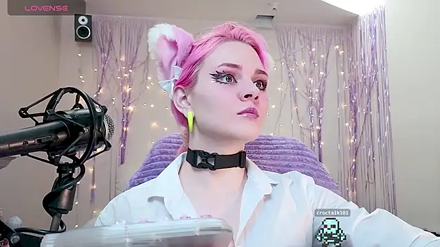 One Moment  online show from 12.02.24