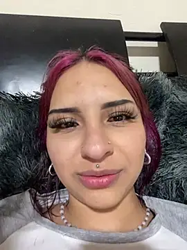 Hilary pinkk online show from 02.23.25