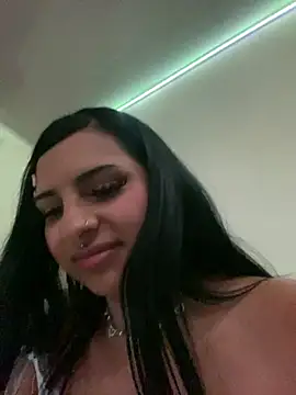 Hilary pinkk online show from 03.12.25