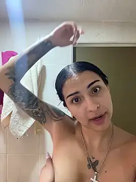 Hilary pinkk online show from 09.22.25