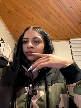 Hilary pinkk online show from 10.11.25