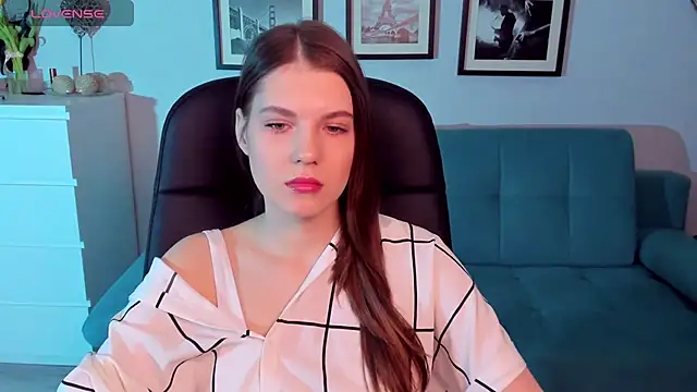 Snapshot of BellaSweetHeart chatting on 03.07.25 BellaSweetHeart online show from 03.07.25