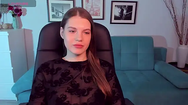 Snapshot of BellaSweetHeart chatting on 03.09.25 BellaSweetHeart online show from 03.09.25