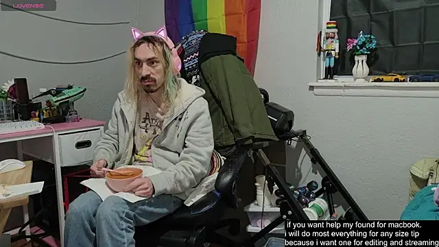 tallnerdyguy online show from 11.10.25