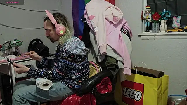 tallnerdyguy online show from 02.12.26