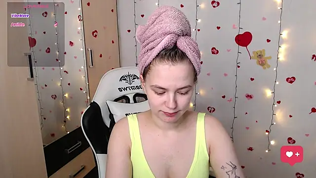 Fox Lisa online show from 02.08.25