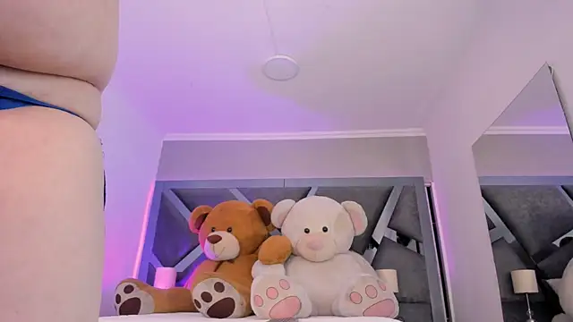 AmberiniHoffman online show from 09.28.25