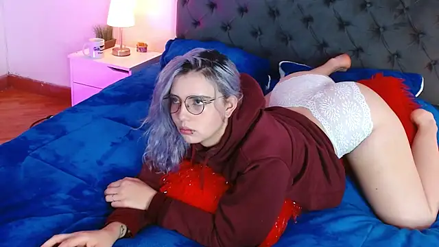 Thea Aphros  online show from 12.17.25