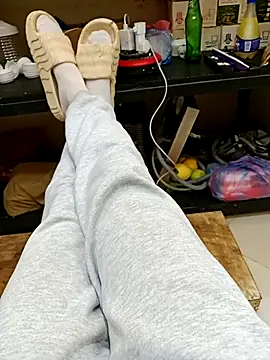 Snapshot of Anal_Fisting9 chatting on 02.25.25 Anal Fisting9 online show from 02.25.25