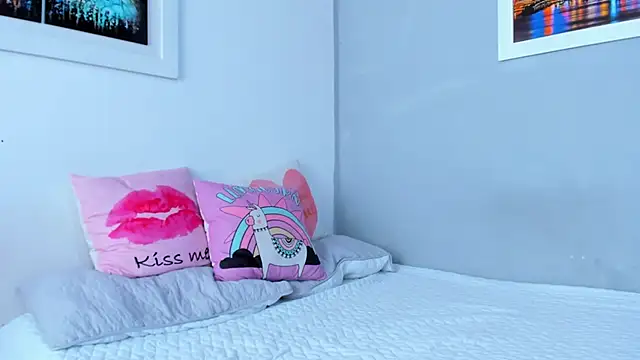 naughtyloverss online show from 12.20.24