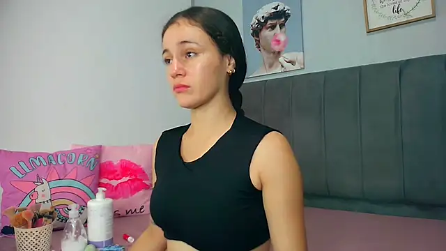 Snapshot of naughtyloverss chatting on 02.10.26 naughtyloverss online show from 02.10.26