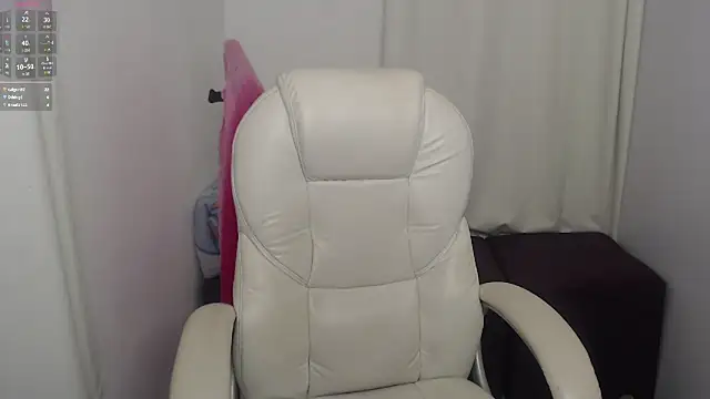 Snapshot of Abby_Halliwey chatting on 02.15.25 Abby Halliwey online show from 02.15.25