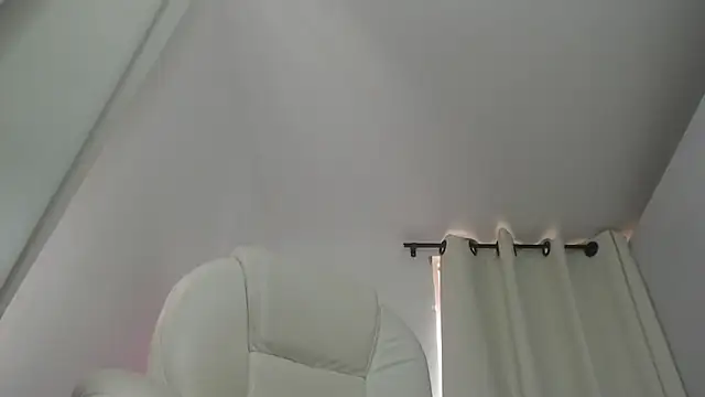 Snapshot of Abby_Halliwey chatting on 02.24.25 Abby Halliwey online show from 02.24.25