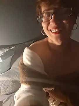 Snapshot of MsPink_Flamingtoes544 chatting on 09.18.25 MsPink Flamingtoes544 online show from 09.18.25