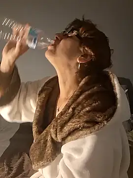 Snapshot of MsPink_Flamingtoes544 chatting on 09.27.25 MsPink Flamingtoes544 online show from 09.27.25