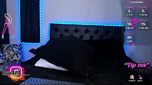 Skyler  blue4 online show from 01.07.25