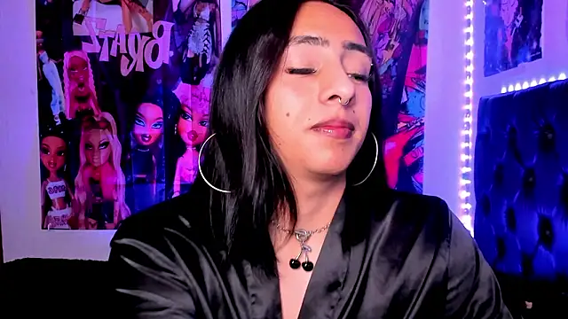 Skyler  blue4 online show from 02.01.26