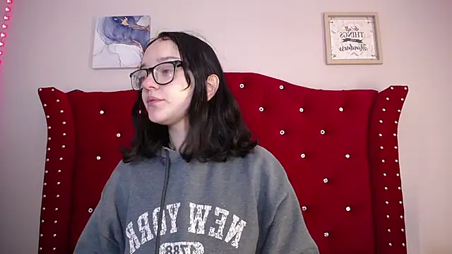 charlotte1-ls online show from 01.30.25