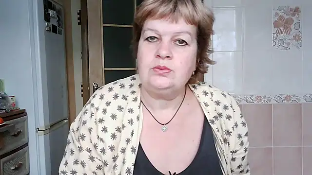 Snapshot of Ettie_Tonia chatting on 01.19.25 Ettie Tonia online show from 01.19.25