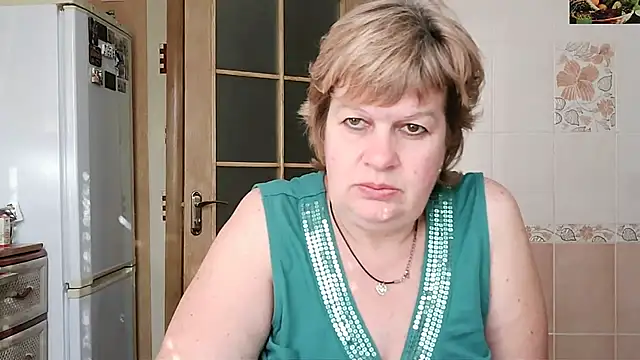 Snapshot of Ettie_Tonia chatting on 02.17.25 Ettie Tonia online show from 02.17.25