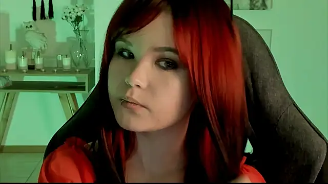 Elainebeness online show from 01.12.25