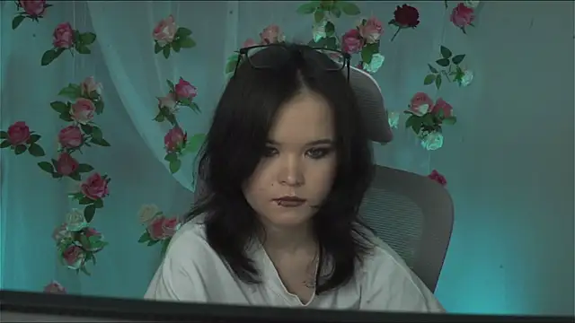 Elainebeness online show from 02.07.25