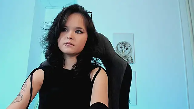 Elainebeness online show from 03.13.25