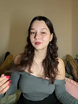 PoppyRobinson online show from 01.04.25