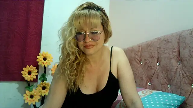 Snapshot of taylor198115 chatting on 01.05.25 taylor198115 online show from 01.05.25