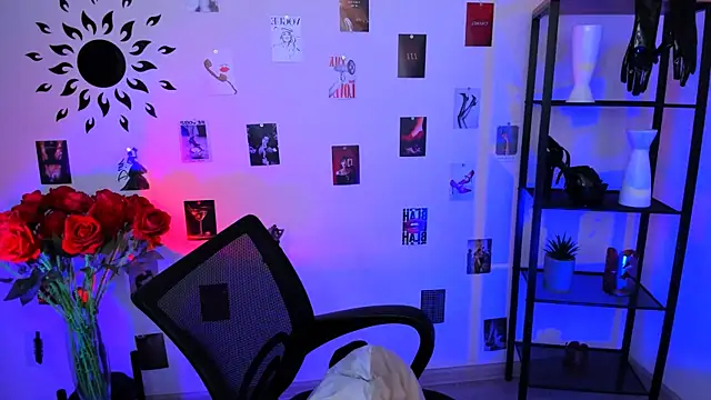 Snapshot of JaneWyatt chatting on 03.15.25 JaneWyatt online show from 03.15.25