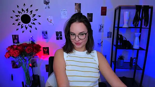 Snapshot of JaneWyatt chatting on 03.21.25 JaneWyatt online show from 03.21.25