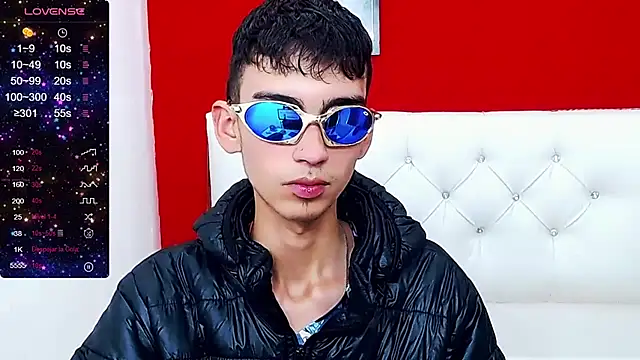 Snapshot of ttimy_x_boy chatting on 02.06.25 ttimy x boy online show from 02.06.25