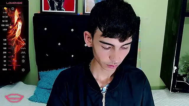 Snapshot of ttimy_x_boy chatting on 02.19.25 ttimy x boy online show from 02.19.25