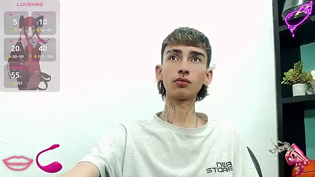 Snapshot of ttimy_x_boy chatting on 09.12.25 ttimy x boy online show from 09.12.25