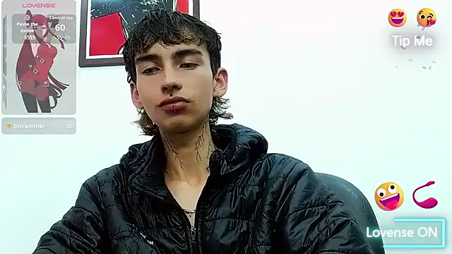 Snapshot of ttimy_x_boy chatting on 11.10.25 ttimy x boy online show from 11.10.25